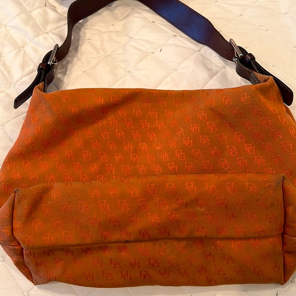 Dooney&Bourke - Picture 3 of 3